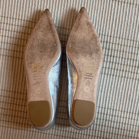 NEVER WORN Stuart Weitzman Metallic Silver Heels - Picture 4 of 7